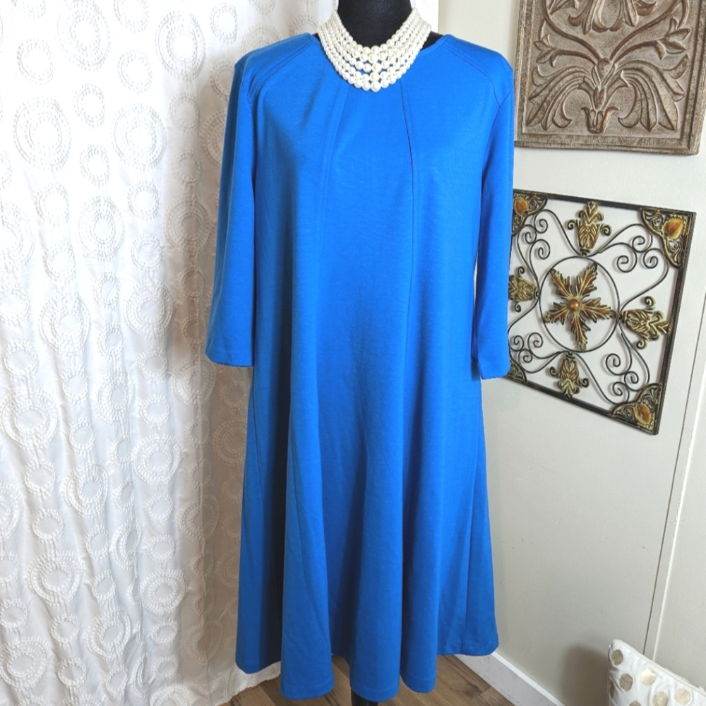 N Touch, Dress Size XL